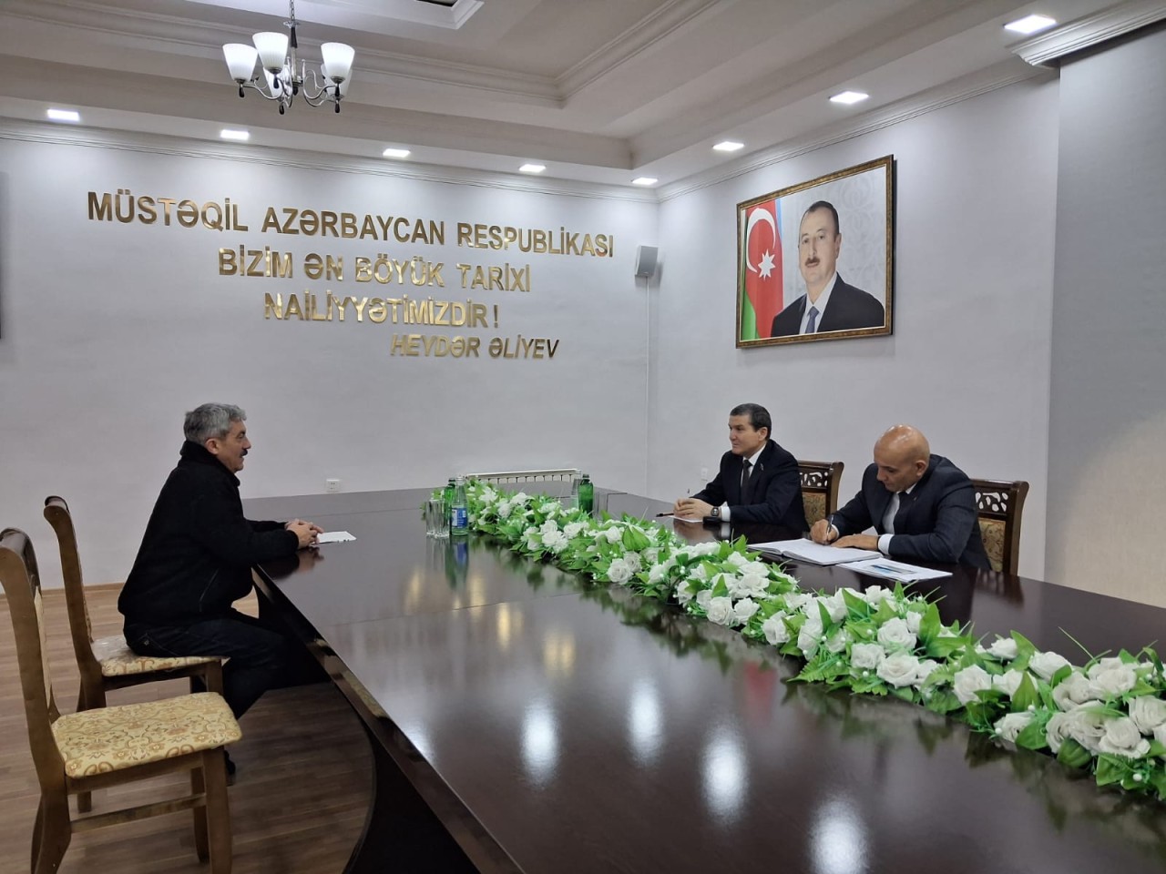 Millət vəkili vətəndaşlarla növbəti görüşünü keçirdi - FOTOLAR